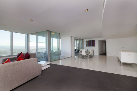 Q1 Resort & Spa - C Tourism 3