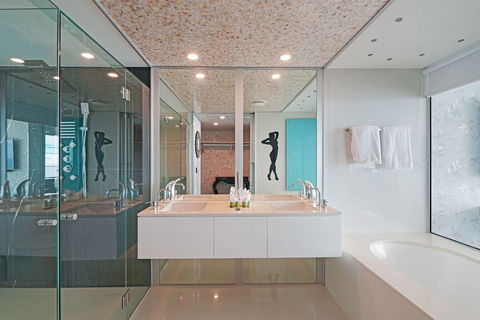 Q1 Resort & Spa - C Tourism 4