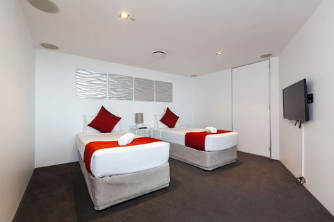 Q1 Resort & Spa - C Tourism 5