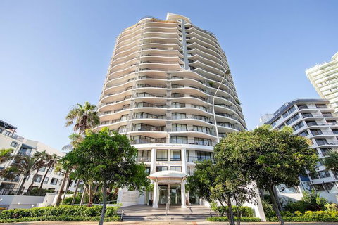 Mantra Coolangatta Beach - C Tourism 4