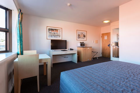 Mayfair Plaza Motel - C Tourism 6