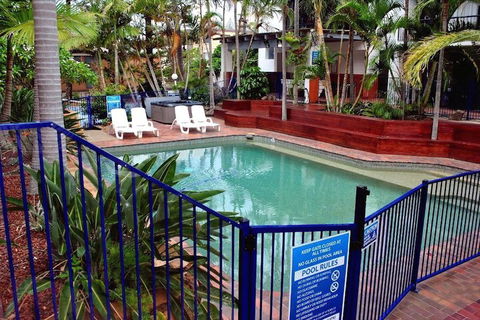 Club Surfers - C Tourism 3