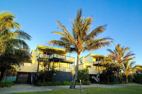 Fraser Island Beach Houses - C Tourism 0
