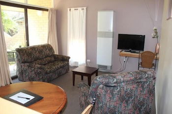 Executive Hideaway Motel - C Tourism 3