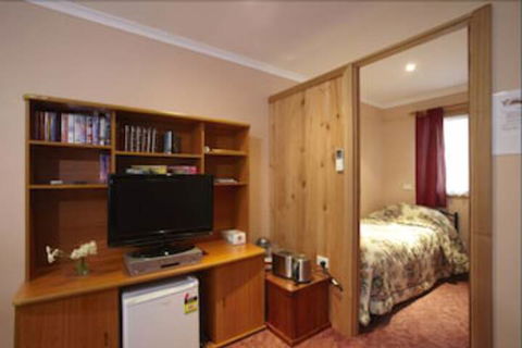 North East Rest Awhile Bed & Breakfast - C Tourism 5