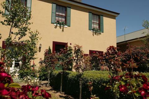 Blakes Manor Self Contained Heritage Accommodation - C Tourism 2