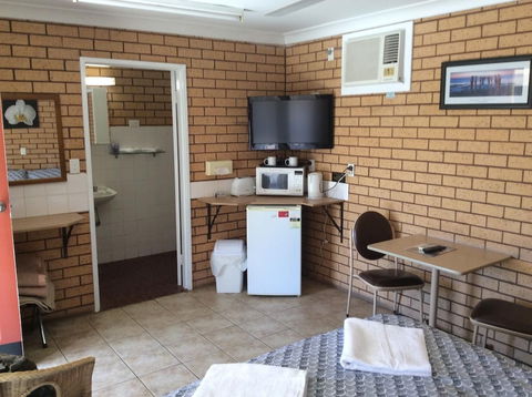 Crossroads Motel - C Tourism 4