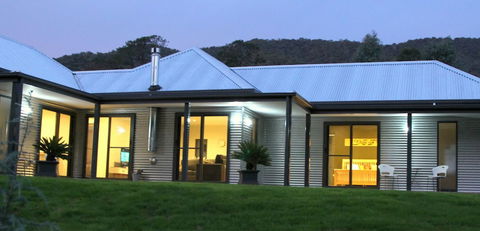 3 Bells Alpine Cottage - C Tourism 6