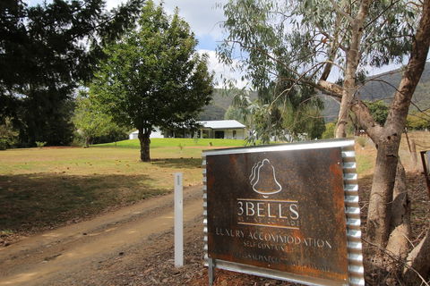 3 Bells Alpine Cottage - C Tourism 1