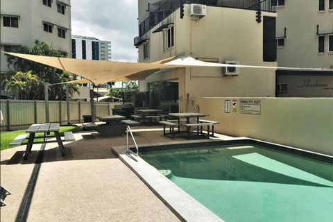 Inner City Cardona Court Apartment - C Tourism 7