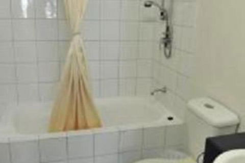 Inner City Cardona Court Apartment - C Tourism 5