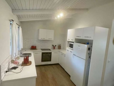 Abbey Beach Shack - C Tourism 6