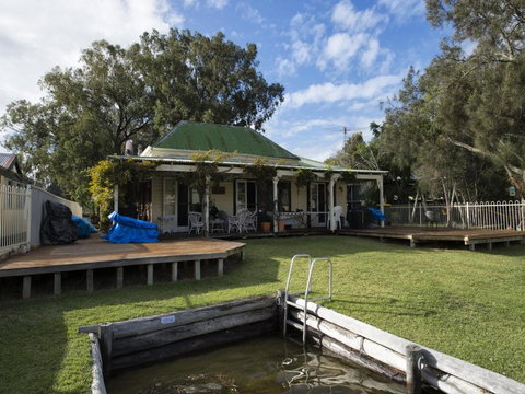 Mandurah Riverfront Holiday Rental - C Tourism 2
