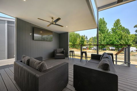 Bright Riverside Holiday Park - C Tourism 5