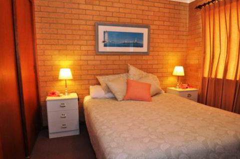 Unit 1 Countess Court - C Tourism 4