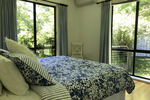 Tyntynder Garden Cottage 4 - C Tourism 6