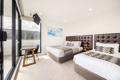 Whitehorse Apartment Hotel - C Tourism 1