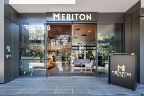Meriton Suites North Sydney - C Tourism 0