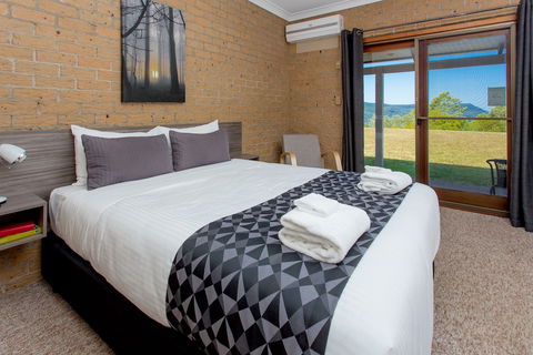 Lookout Mountain Retreat - C Tourism 6