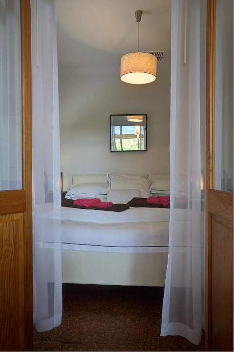 Feathertop Winery - C Tourism 3