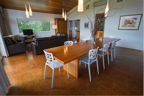 Feathertop Winery - C Tourism 6