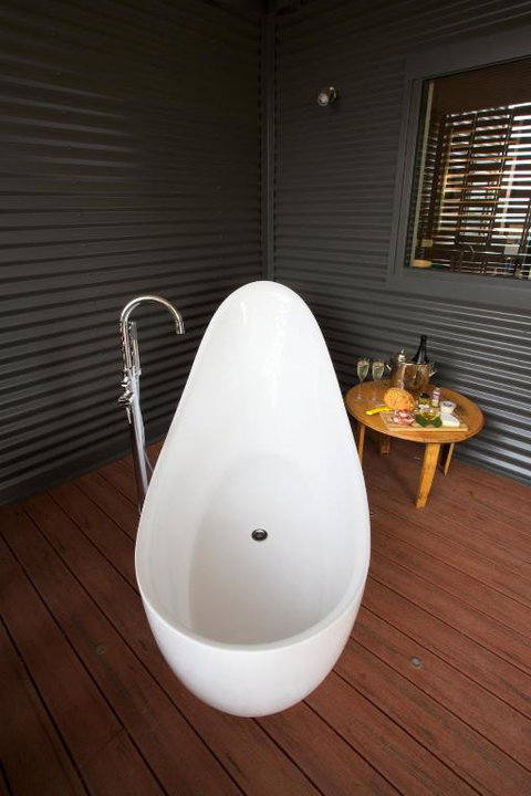 Feathertop Winery - C Tourism 4