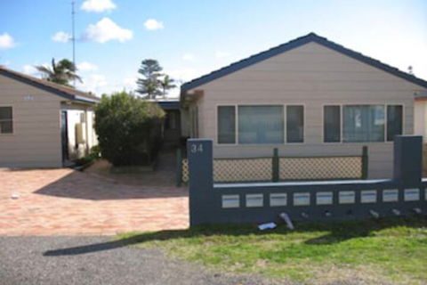 Hutton Hide Away - C Tourism 0