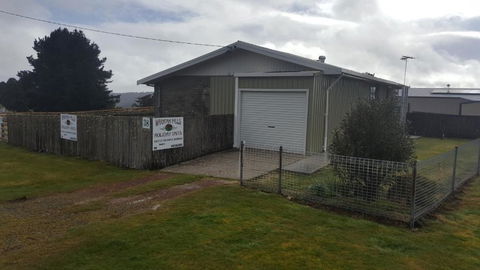 Waratah Falls Holiday Unit - C Tourism 1