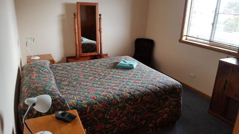 Waratah Falls Holiday Unit - C Tourism 3