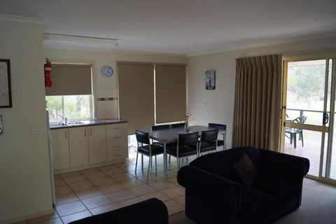 Tooleybuc River Retreat Villas - C Tourism 2