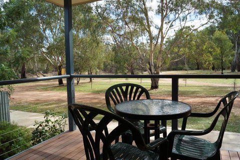 Tooleybuc River Retreat Villas - C Tourism 5