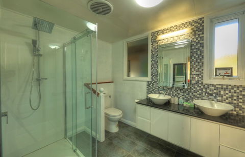 Arthur River Spa Cottage - C Tourism 2