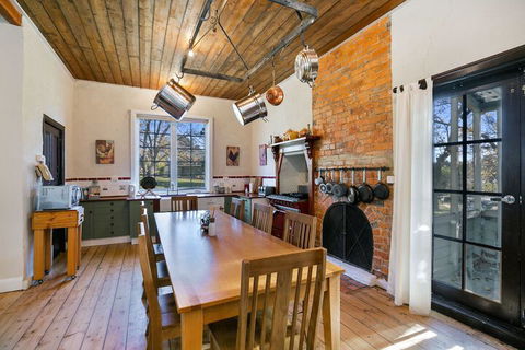 Taradale House Estate - C Tourism 7