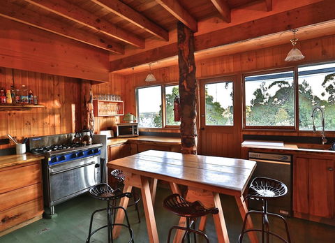 Bruny Island Lodge - C Tourism 1