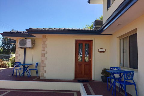 The Royal Dolphin B&B In Safety Bay - C Tourism 1