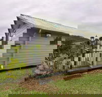 Mena Creek Flower House - C Tourism