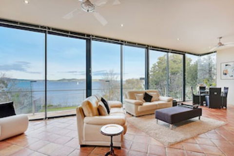 Kylakin On The Derwent River - Rejuvenate Stays - C Tourism 0