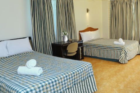 Queenslander Motel - C Tourism 0