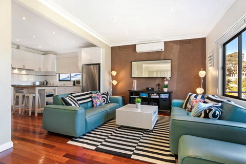 The Bud House - C Tourism 5