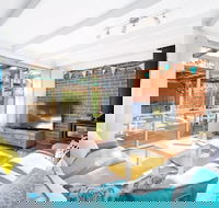 Sandy's at Rye - C Tourism