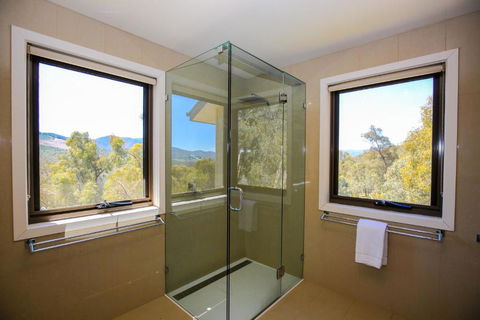 Kangaroo Lodge - C Tourism 6