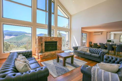 Kangaroo Lodge - C Tourism 5