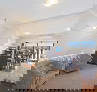 Newcastle Short Stay Apartments - Vista Apartment - C Tourism