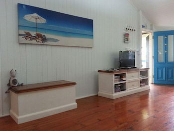 Montville Holiday House - C Tourism 2