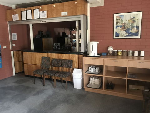 Snowy Mountains Coach And Motor Inn - C Tourism 2