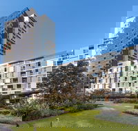 Meriton Suites Zetland - C Tourism