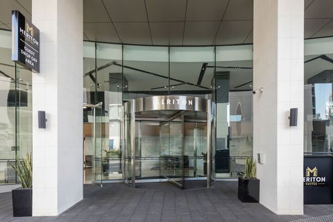 Meriton Suites Mascot Central - C Tourism 1