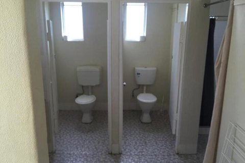 Accommodation At Isa - C Tourism 3