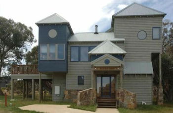 Blue Sky Lodge - C Tourism 0