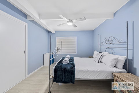 Pandanus On Emerald - C Tourism 5